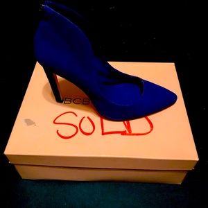 Sapphire Elko Nubuck pumps